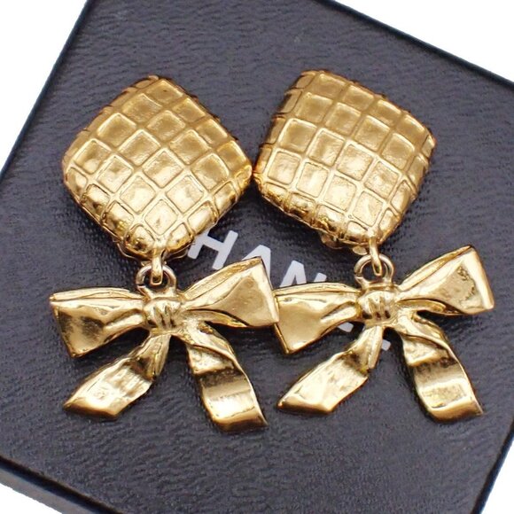 CHANEL Logo Matelasse Dangle Bow Earrings Clip-On GHW France - Picture 1 of 10